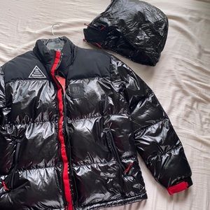 TOPO Designs collab with Coors Light Puffy Winter Jackets (BRAND NEW)